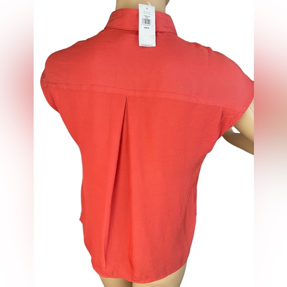 Banana Republic SLEEVELESS SHIRT, SIZE XS       #772555 - Picture 2 of 2